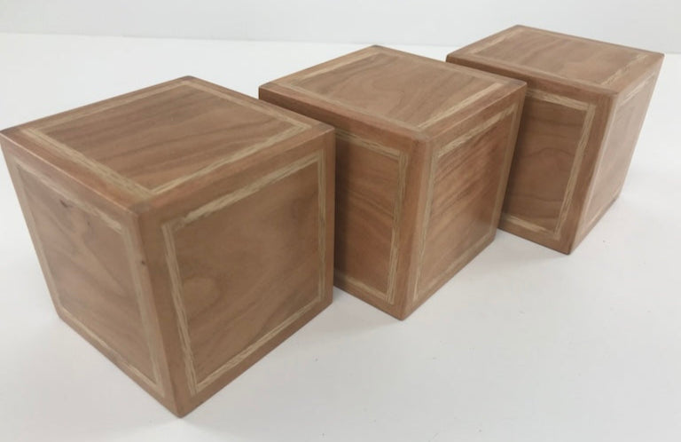 Pet Urn<p><h5><span style="color: #2b00ff;">(Base price shown) - TreeToBox