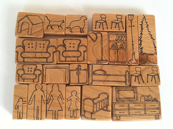 Wooden doll house - TreeToBox