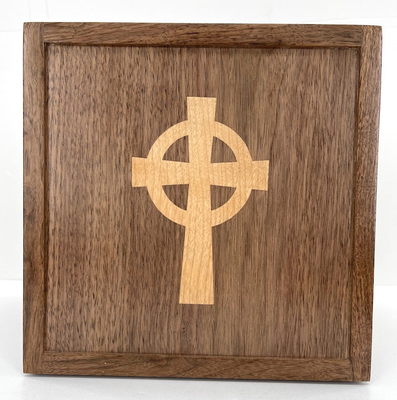 Custom Wood Tabernacle<p><h5><span style="color: #2b00ff;">(Base price shown)<p><h5>(See Ordering guide below) - TreeToBox