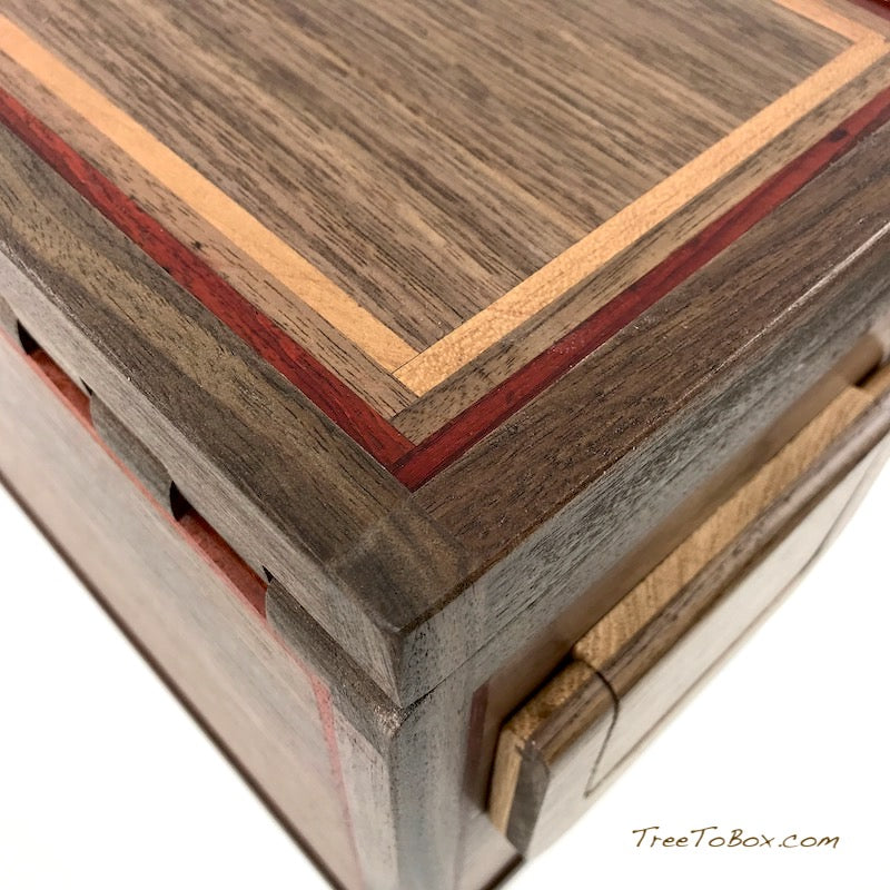 Custom Wooden Keepsake box - TreeToBox