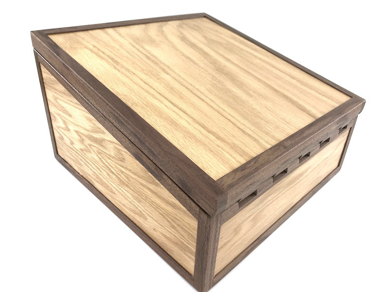 Design a Slanted Hat box here - TreeToBox