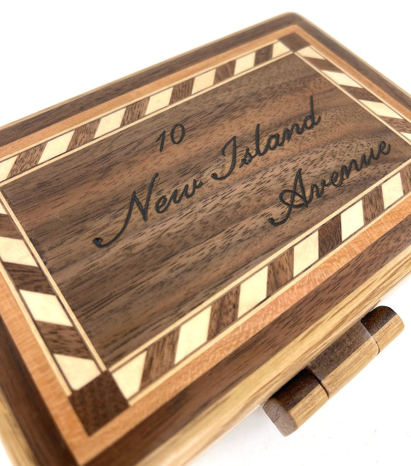 Small Custom wooden box<p><h5><span style="color: #2b00ff;">(Base price shown) - TreeToBox