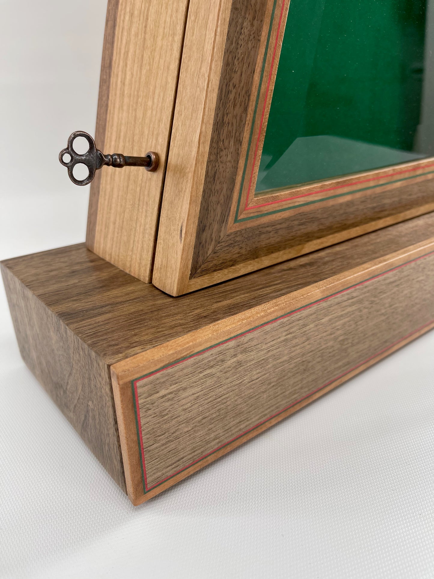 Wooden Triangle Display Cabinet - TreeToBox