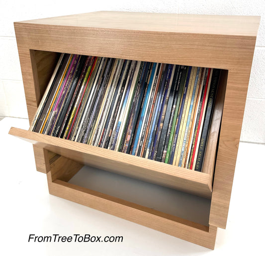 Vinyl revolving cabinet - TreeToBox