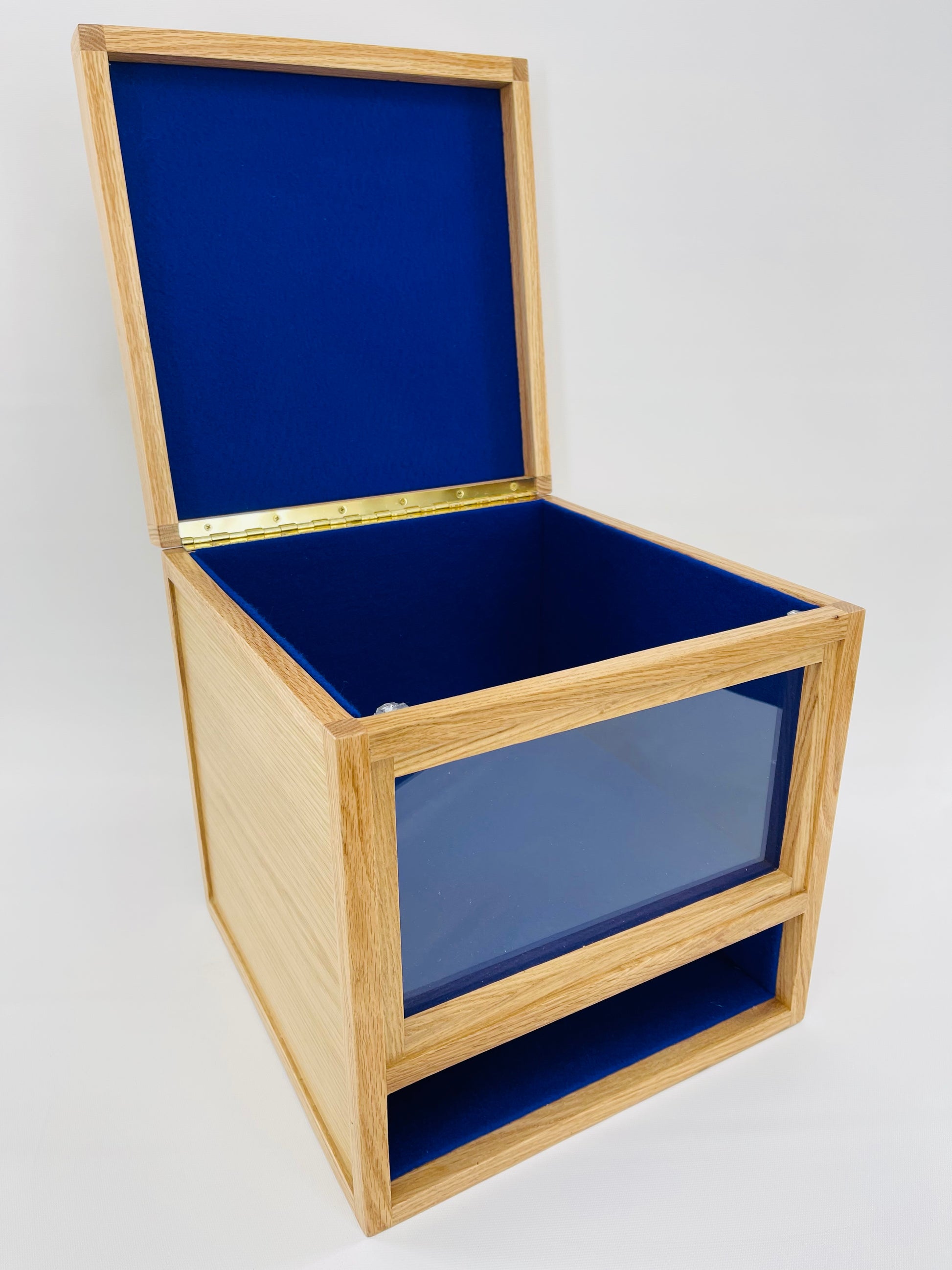 USCG Wooden Hat Box<p><h5><span style="color: #2b00ff;">(Base price shown) - TreeToBox