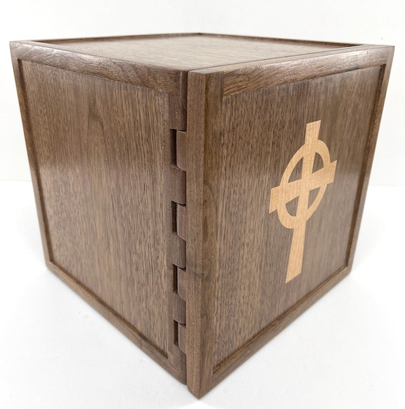 Custom Wood Tabernacle<p><h5><span style="color: #2b00ff;">(Base price shown)<p><h5>(See Ordering guide below) - TreeToBox