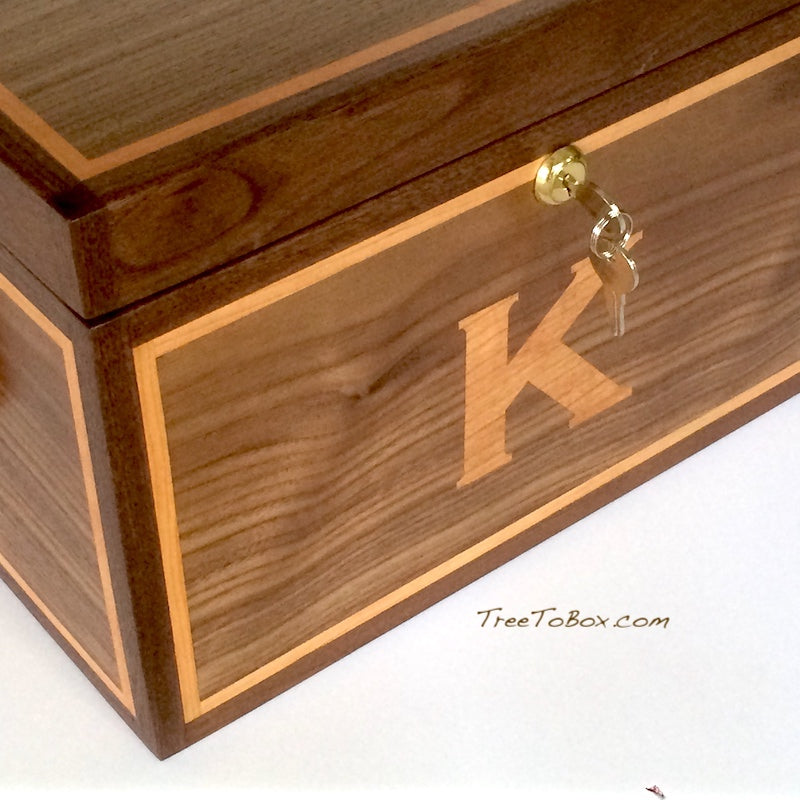 Custom wooden hand made keepsake box - TreeToBox