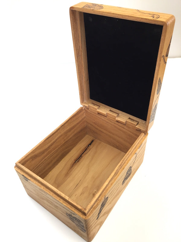 Custom wooden recipe box with Ivy