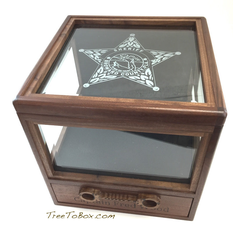 Wooden Sheriff Hat Box - TreeToBox