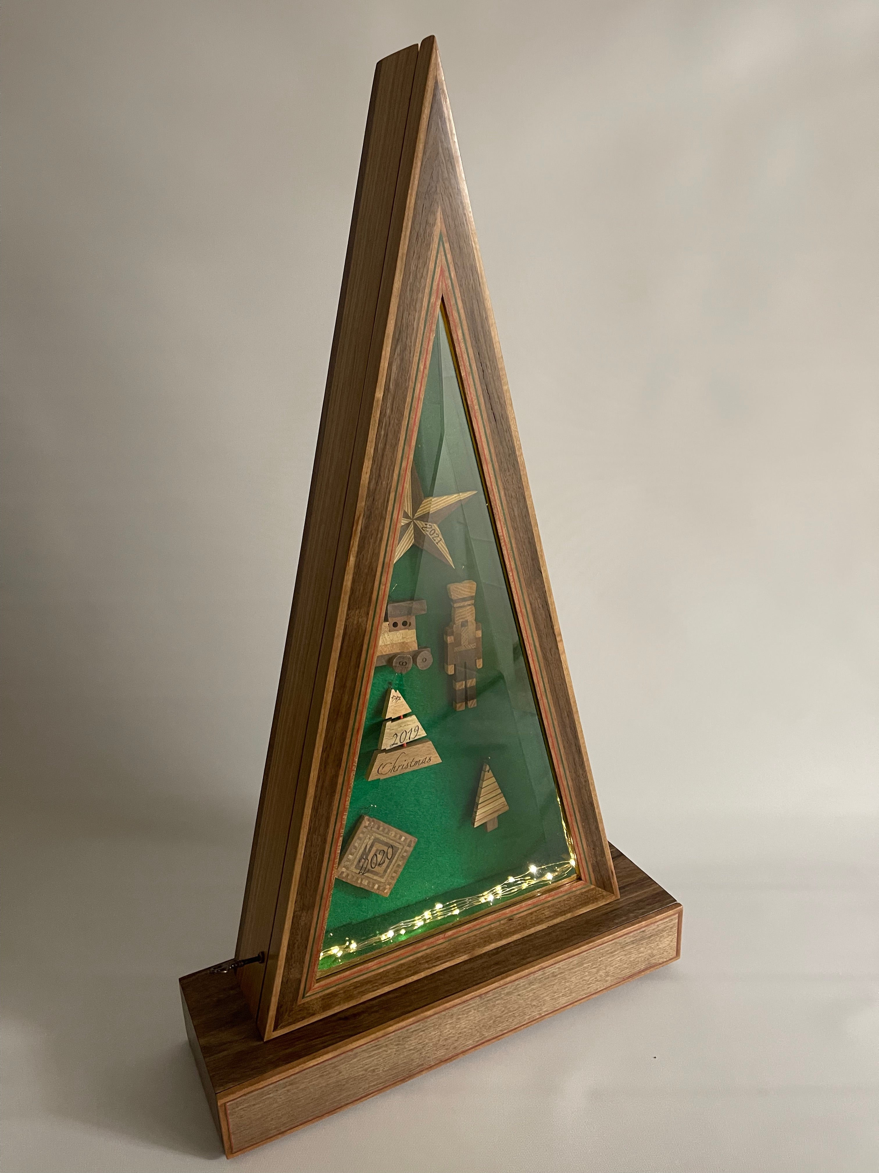 Wooden Triangle Display Cabinet – TreeToBox