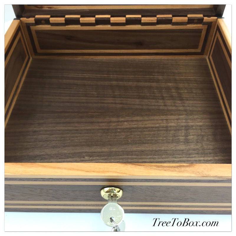Wooden letter box - TreeToBox